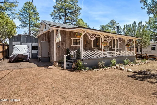 $210,000 | 2893 Holiday Forest Drive, Overgaard, AZ 85933