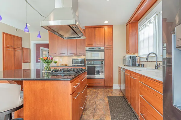 $1,395,000 | 1119 Broadway North, Fargo, ND 58102