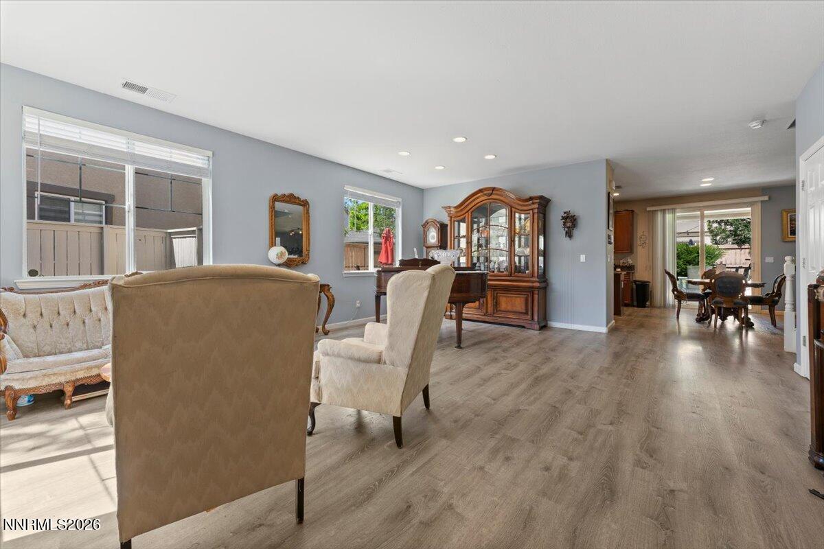 10891 Oakhaven Drive Reno, NV 89521 - Photo 20 of 69 06-10891 Oakhaven Drive Reno NV 89521 (7