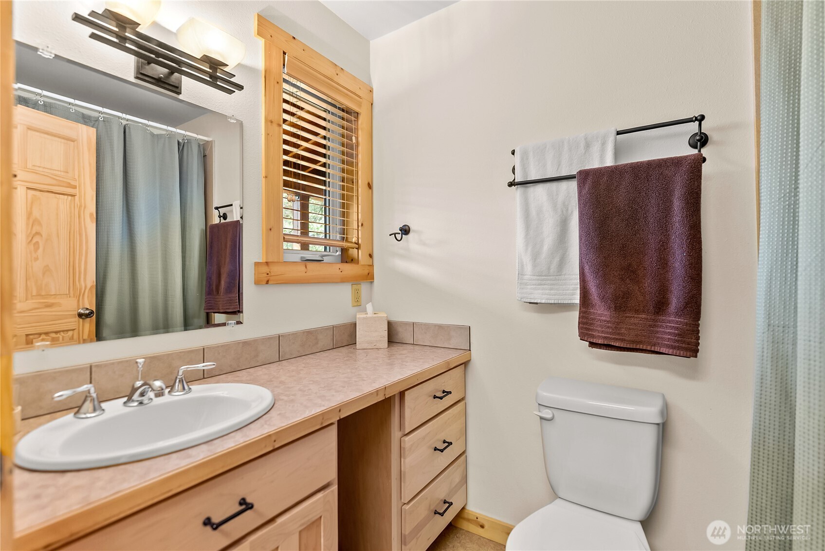 104 Center Street Winthrop, WA 98862 - Photo 31 of 40