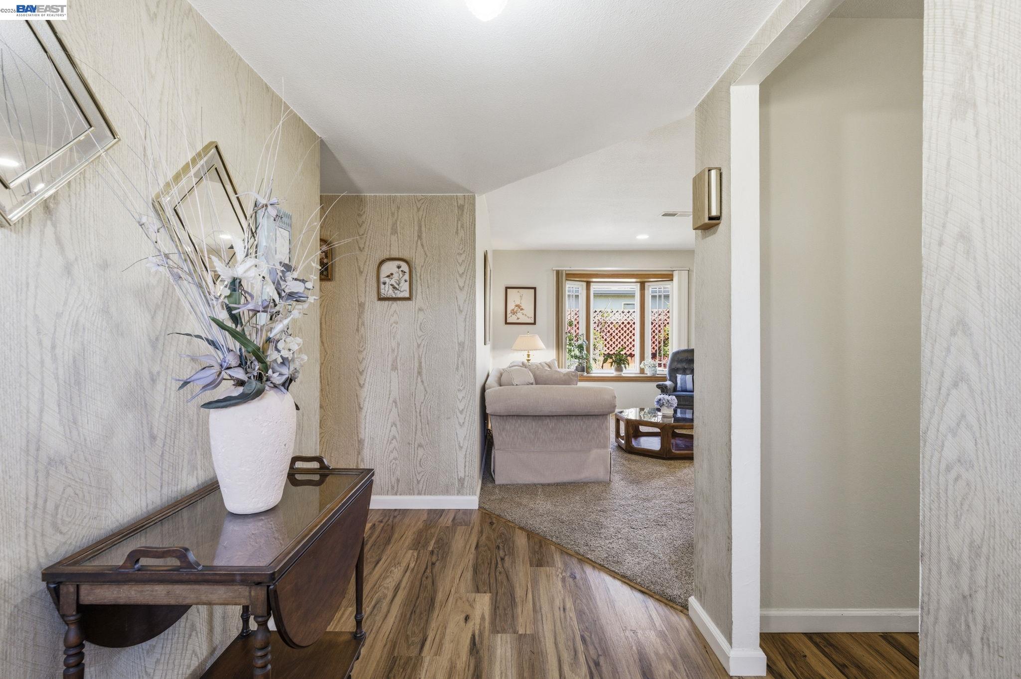 14322 Trinidad Road San Leandro, CA 94577 - Photo 5 of 31