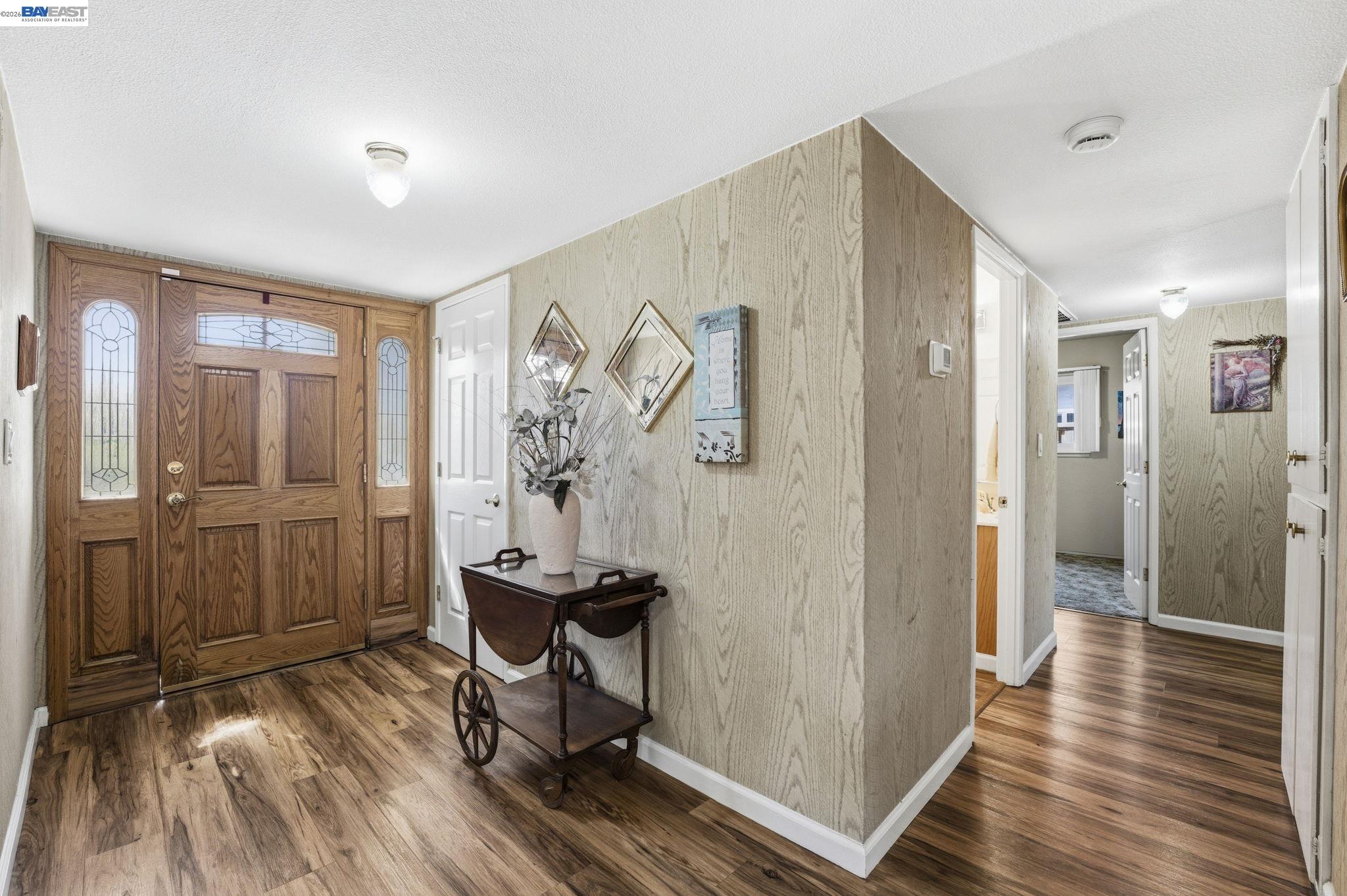 14322 Trinidad Road San Leandro, CA 94577 - Photo 6 of 31