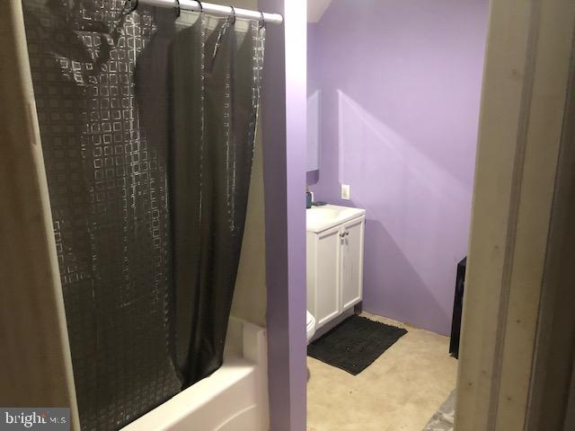 159 Juniata Parkway East Newport, PA 17074 - Photo 17 of 37 a bathroom with a shower