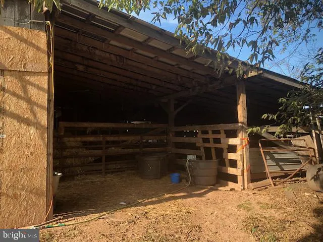 a view of walk in closet