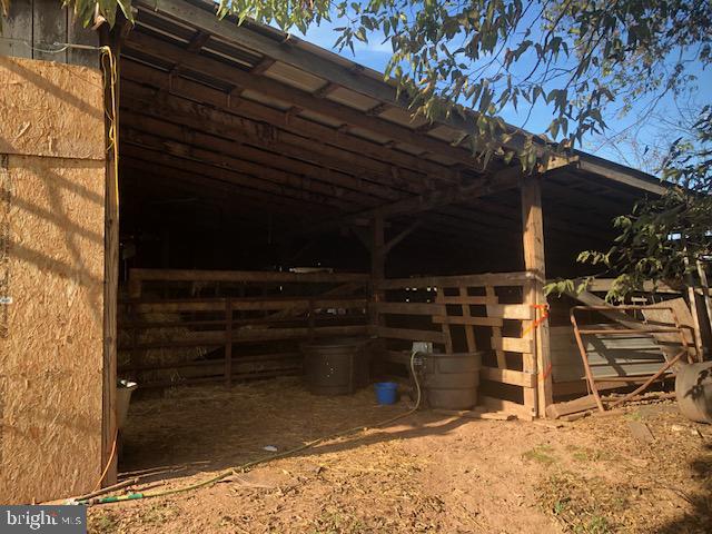 159 Juniata Parkway East Newport, PA 17074 - Photo 29 of 37 a view of walk in closet