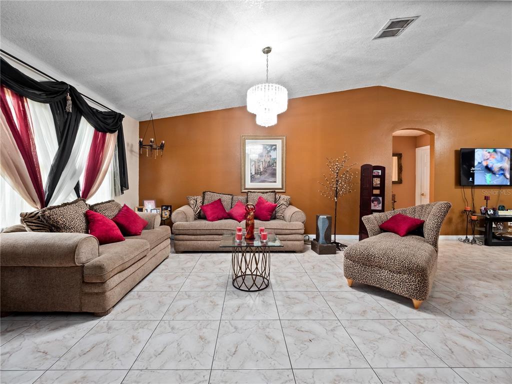 2810 Horton Road Kissimmee, FL 34744 - Photo 7 of 30 Gallery Image 7