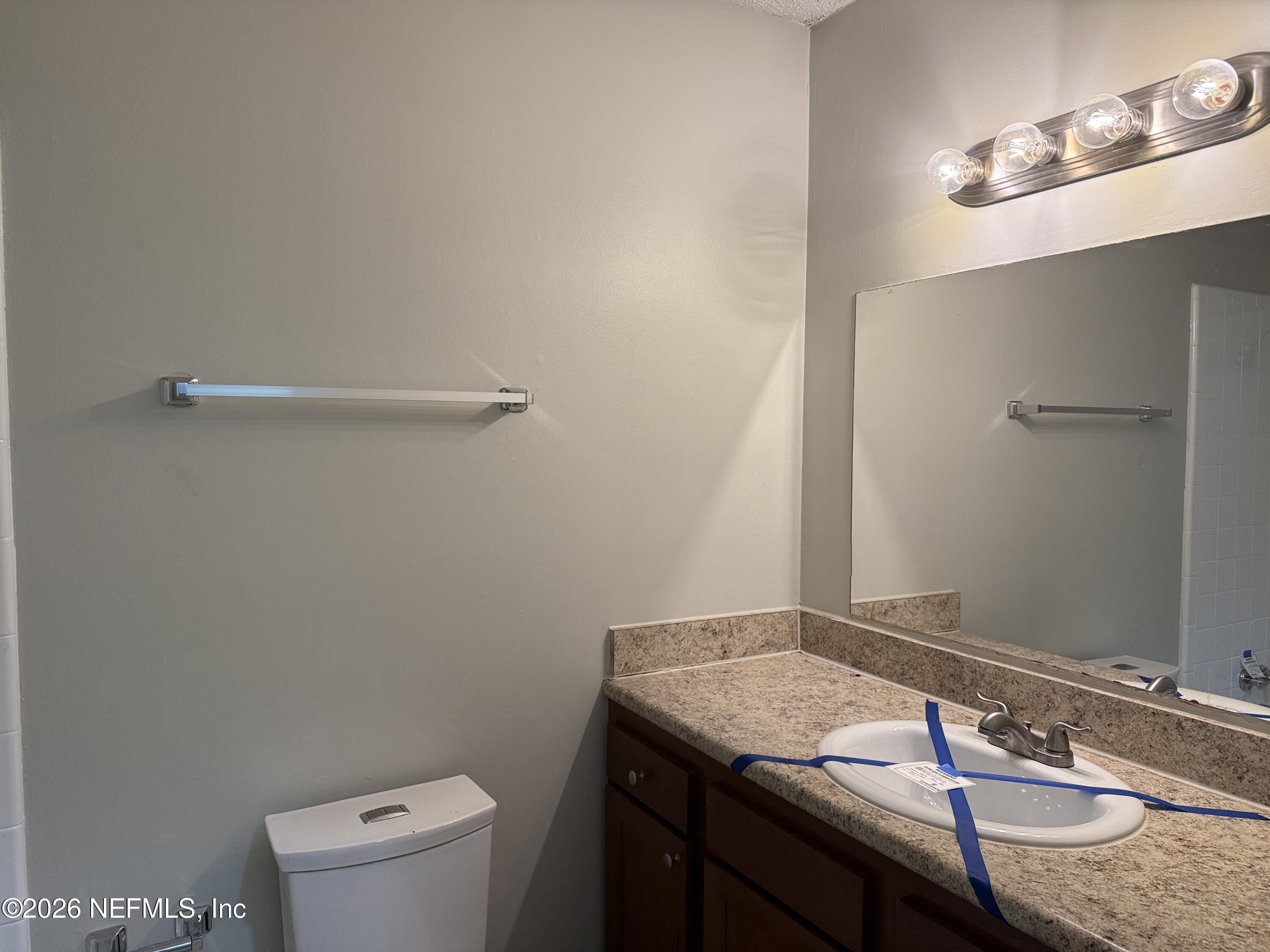 6069 Adams Road Macclenny, FL 32063 - Photo 10 of 13 Hall bath