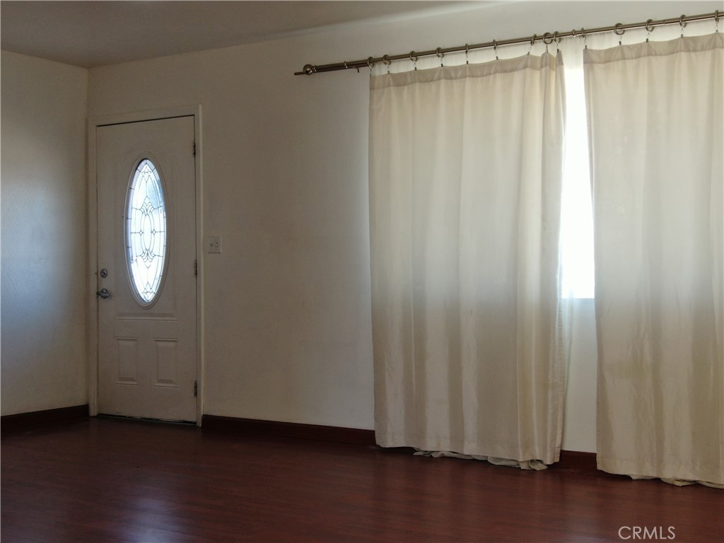 332 Date Avenue Barstow, CA 92311 - Photo 4 of 21