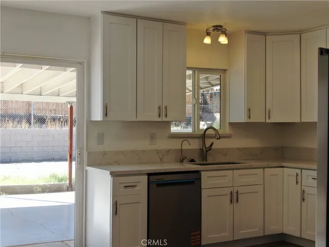 $1,950 | 332 Date Avenue, Barstow, CA 92311