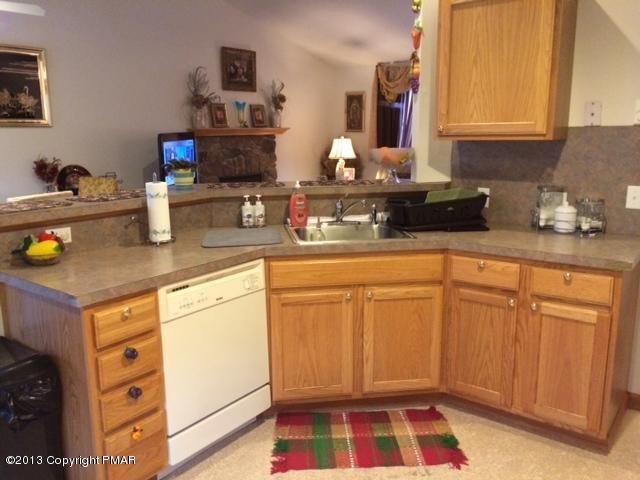 65 Buckhill Road Albrightsville, PA 18210 - Photo 6 of 13 Buckhill Rd Kitchen2