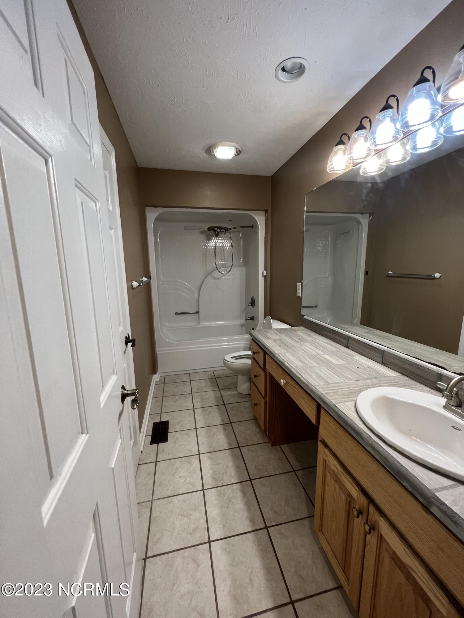 152 Nicholson Road Rockingham, NC 28379 - Photo 11 of 20 IMG_1451