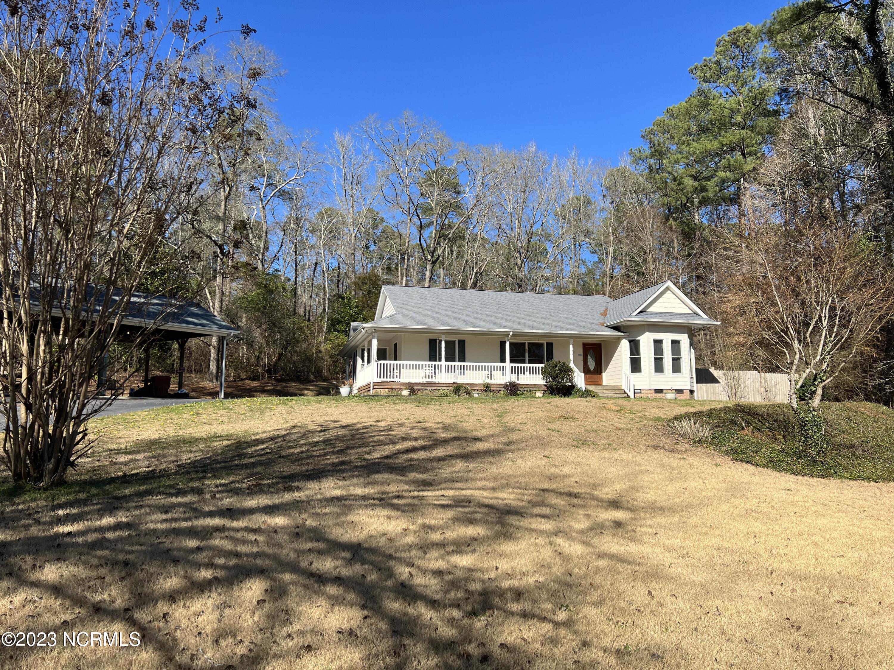 152 Nicholson Road Rockingham, NC 28379 - Photo 4 of 20 IMG_1558