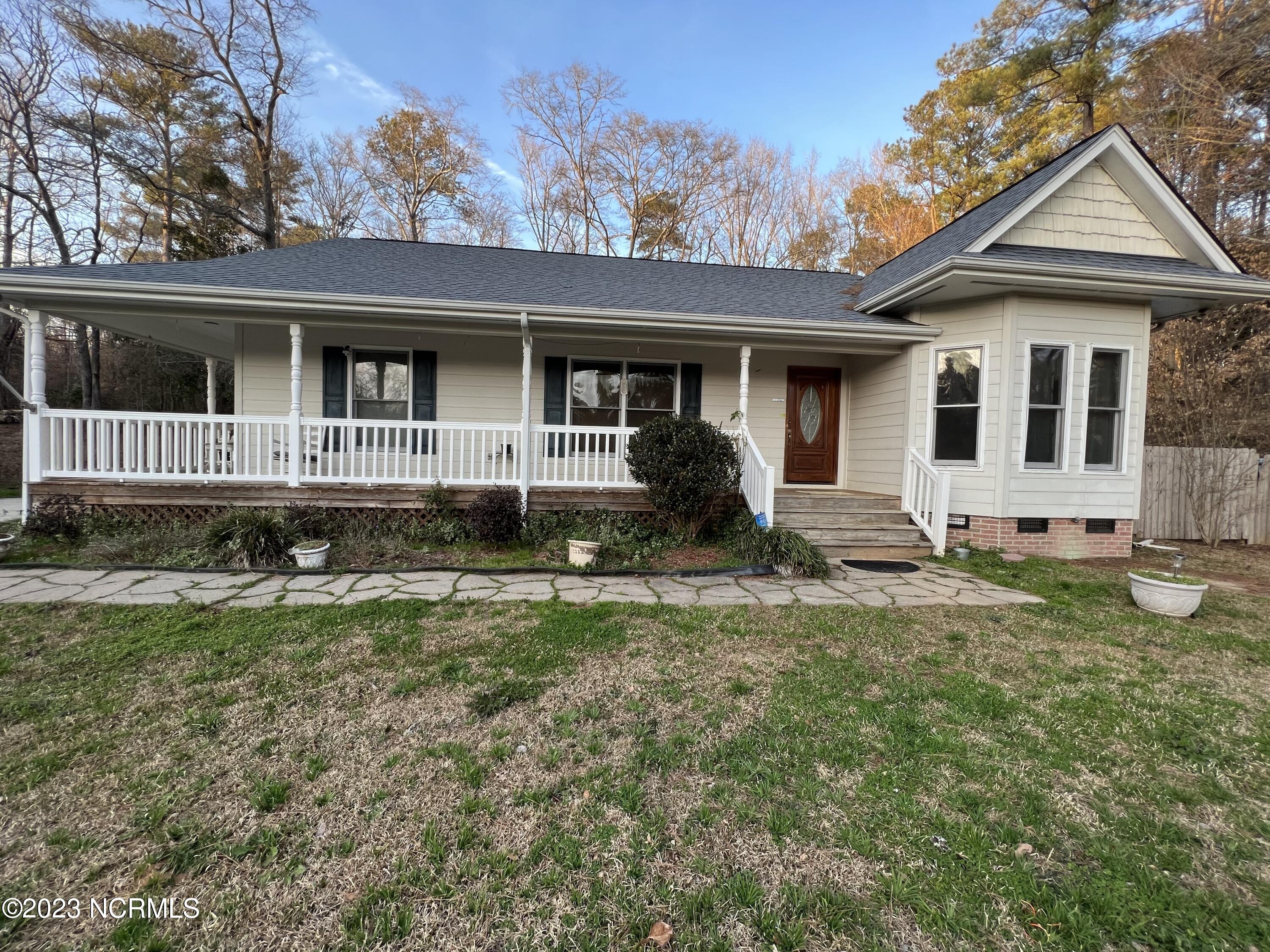 152 Nicholson Road Rockingham, NC 28379 - Photo 5 of 20 IMG_1479