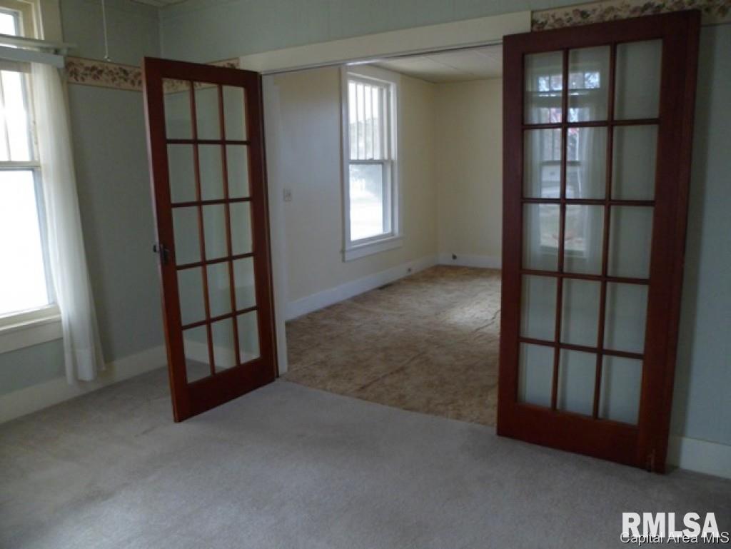 141 North Main Street Virginia, IL 62691 - Photo 3 of 11 Gallery Image 3