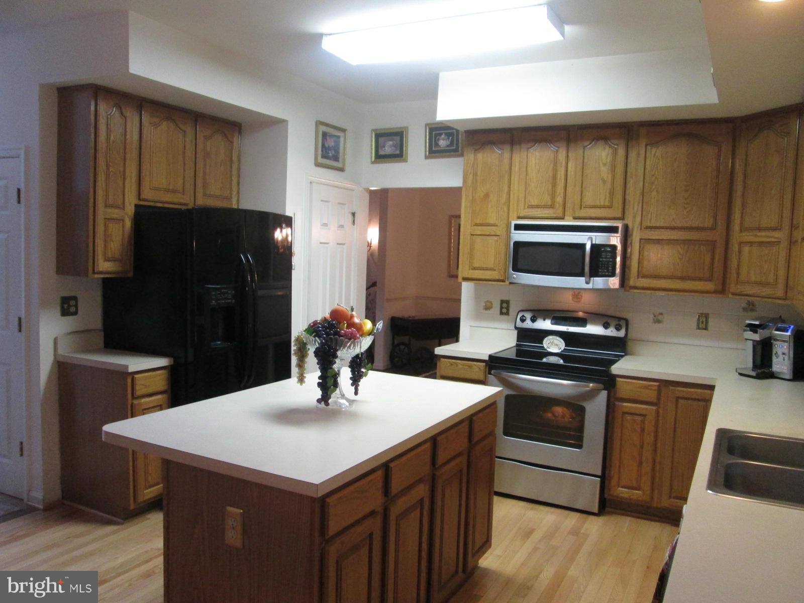 620 Shipley Road Linthicum Heights, MD 21090 - Photo 14 of 30 Kitchen