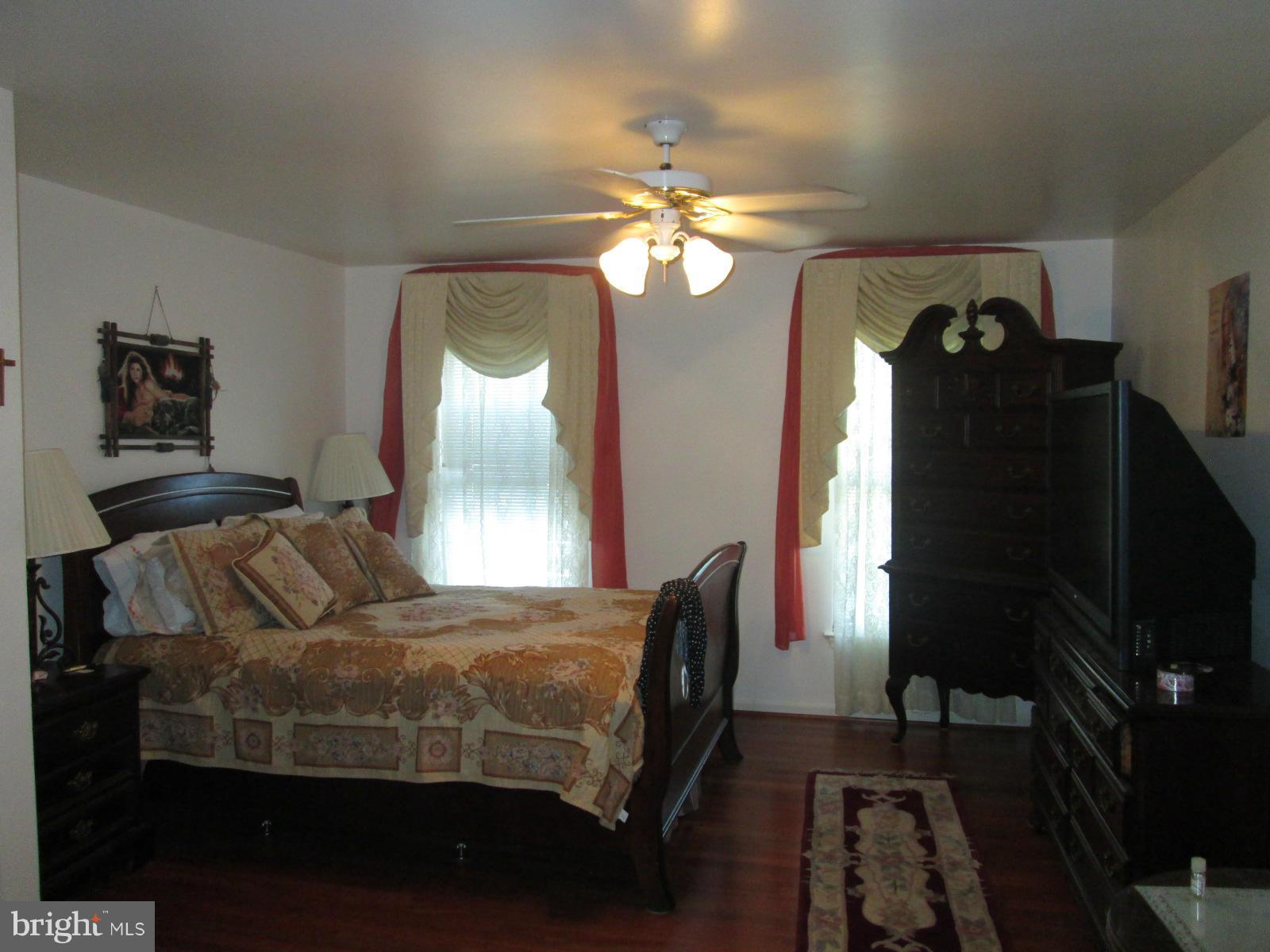 620 Shipley Road Linthicum Heights, MD 21090 - Photo 29 of 30 Bedroom