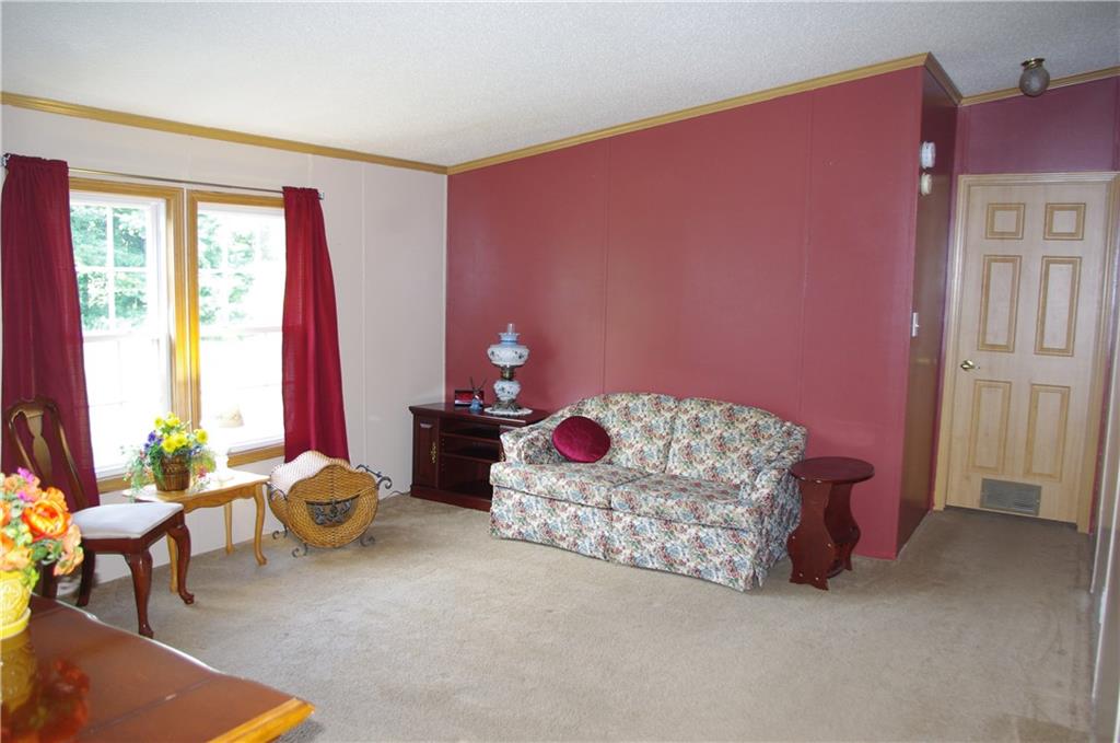 1194 East Hookstown Grade Road Clinton, PA 15026 - Photo 17 of 22 Gallery Image 17