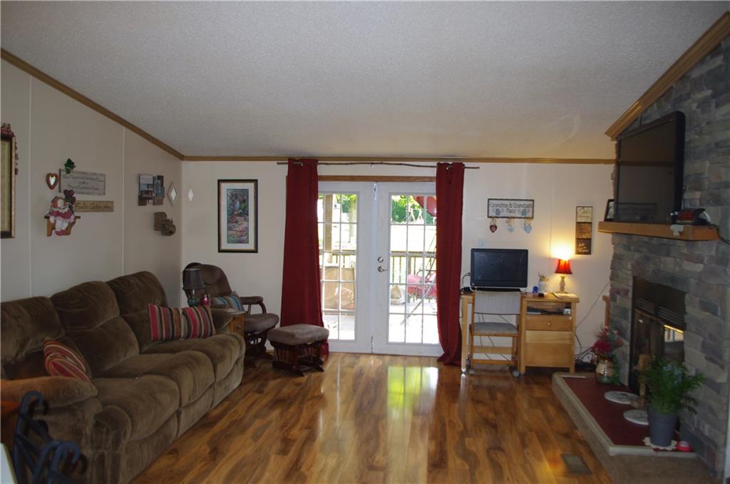 1194 East Hookstown Grade Road Clinton, PA 15026 - Photo 9 of 22 Gallery Image 9