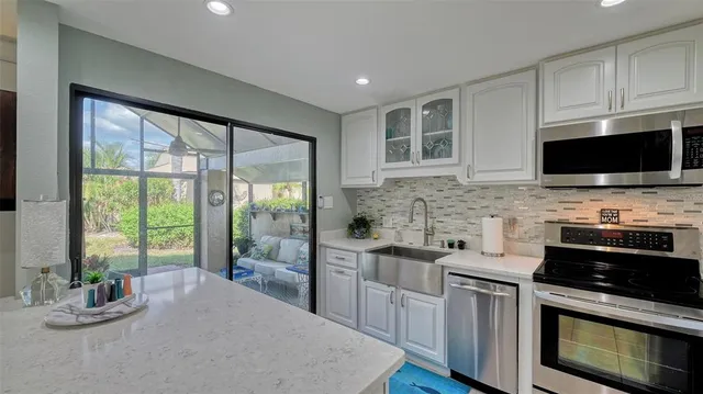 $6,000 | 5239 Myrtle Wood, Sarasota, FL 34235