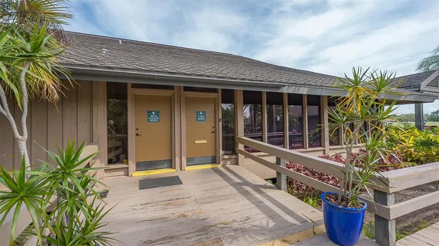 $6,000 | 5239 Myrtle Wood, Sarasota, FL 34235