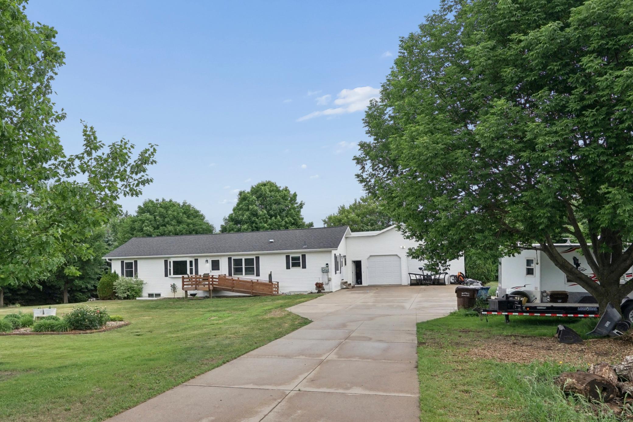 2048 Division Street East Buffalo, MN 55313 - Photo 36 of 40