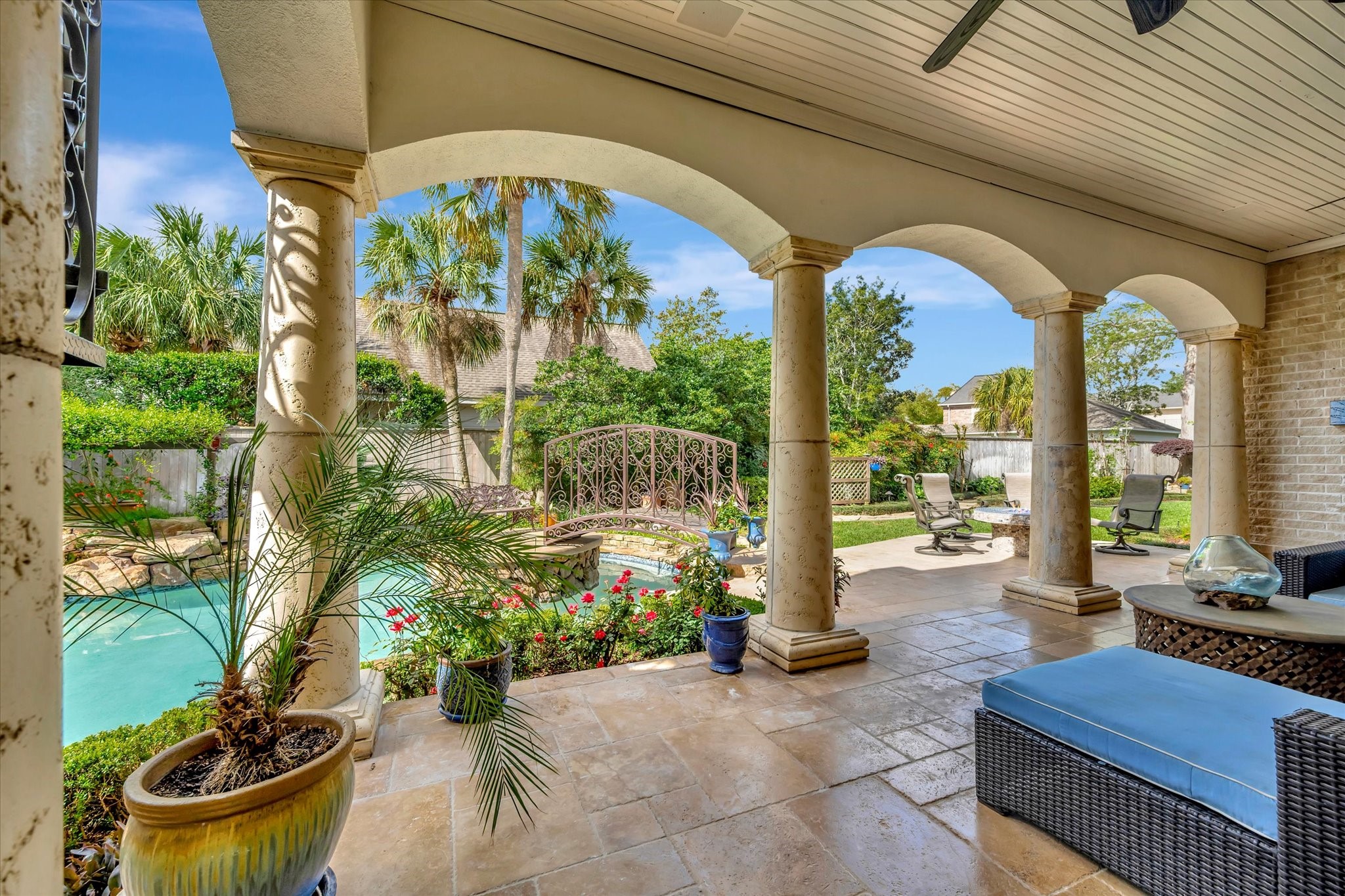 14214 Golf View Trail Houston, TX 77059 - Photo 11 of 49 a building outdoor space with patio furniture and potted plants