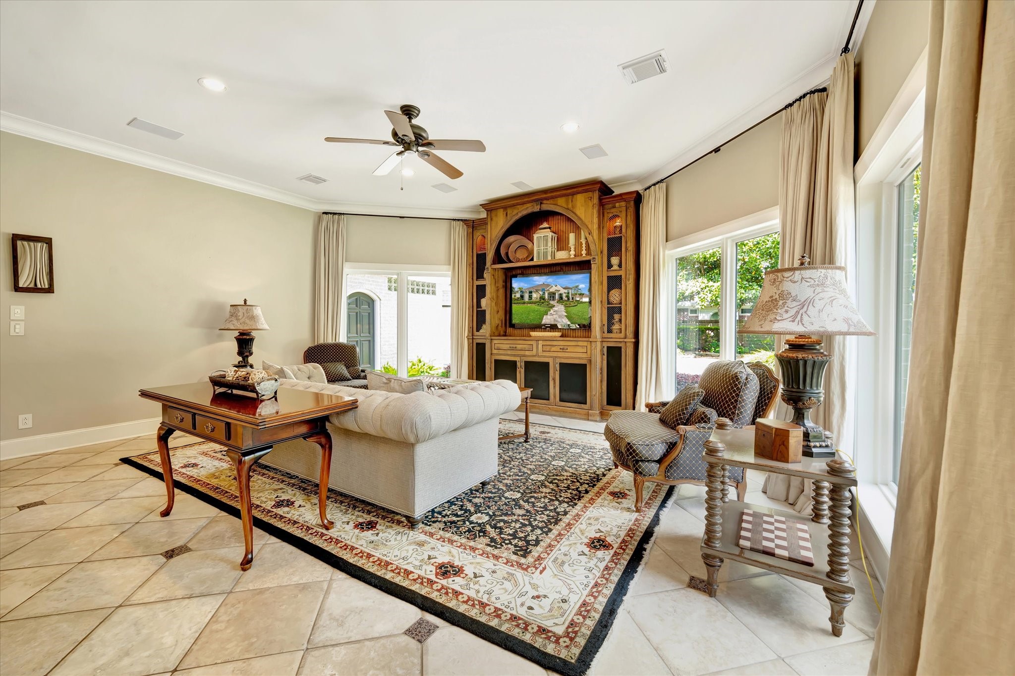 14214 Golf View Trail Houston, TX 77059 - Photo 36 of 49 a living room with furniture and a large window