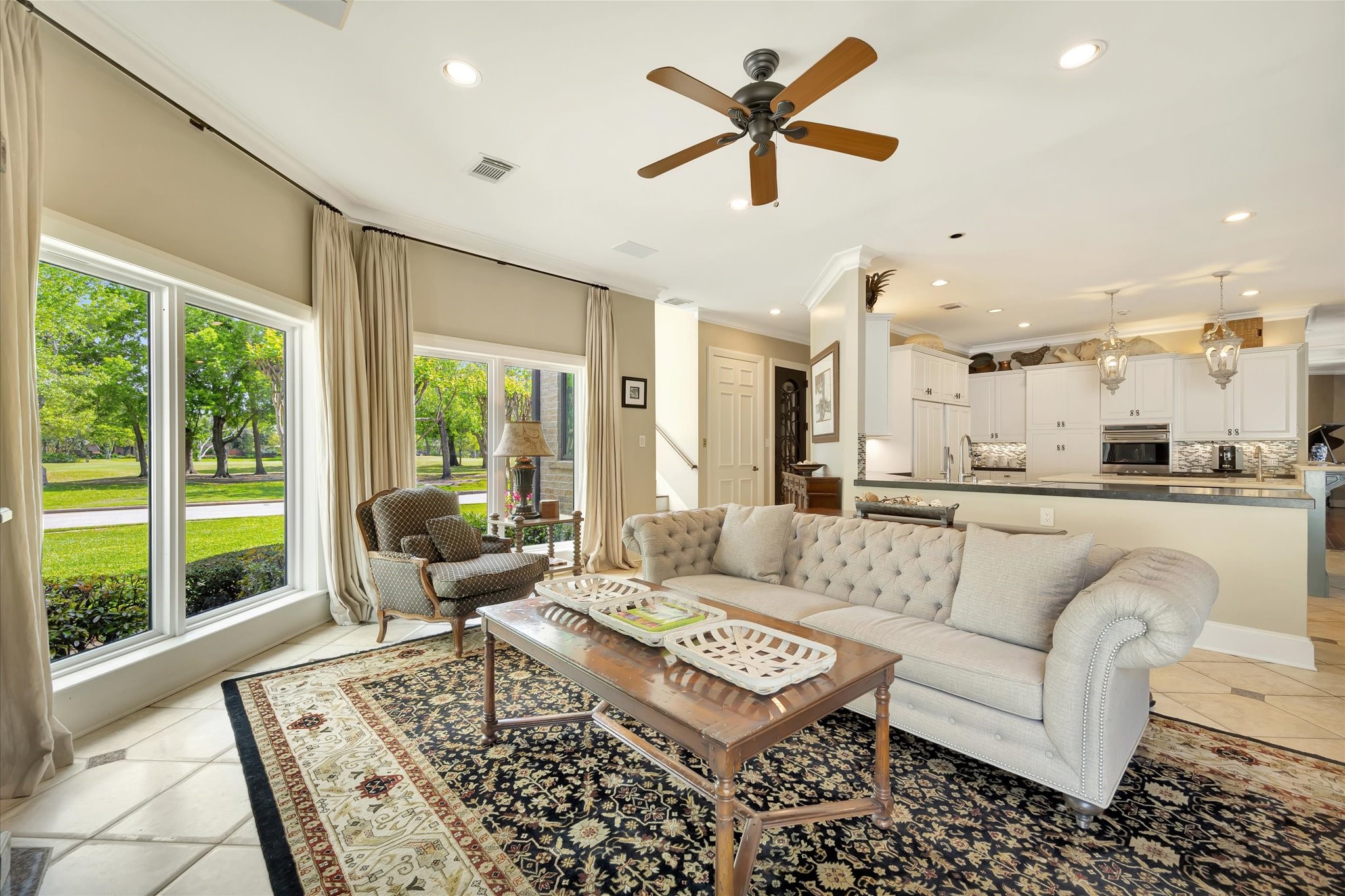 14214 Golf View Trail Houston, TX 77059 - Photo 37 of 49 a living room with furniture and a large window