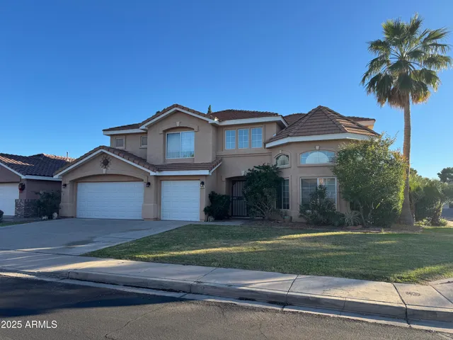 $2,800 | 955 West Cooley Drive, Gilbert, AZ 85233