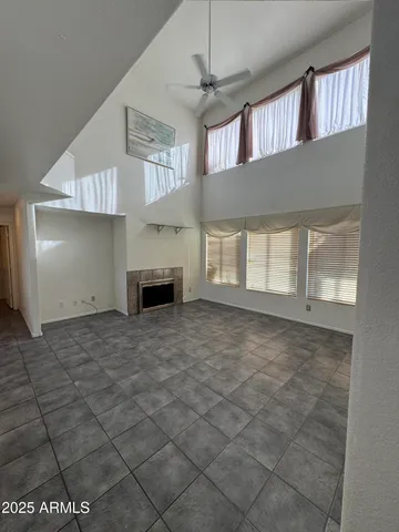 $2,800 | 955 West Cooley Drive, Gilbert, AZ 85233