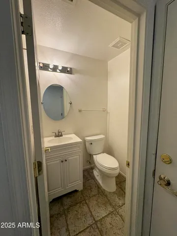 $2,800 | 955 West Cooley Drive, Gilbert, AZ 85233