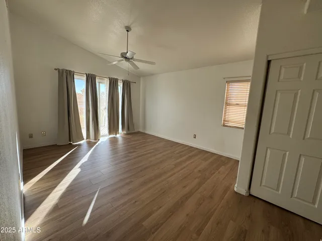 $2,800 | 955 West Cooley Drive, Gilbert, AZ 85233