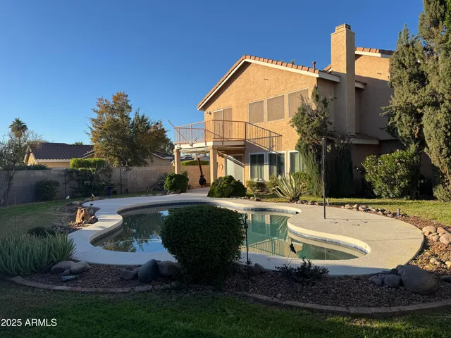 $2,800 | 955 West Cooley Drive, Gilbert, AZ 85233