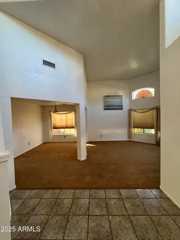 $2,800 | 955 West Cooley Drive, Gilbert, AZ 85233