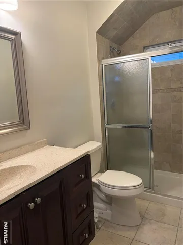 $1,800 | 70 Ridge Road, Unit 2, North Arlington, NJ 07031