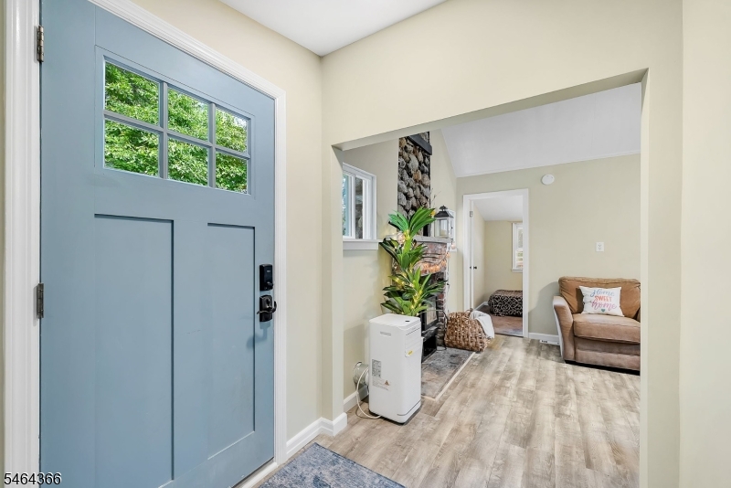107 Overlook Road Vernon, NJ 07461 - Photo 8 of 31 Gallery Image 8