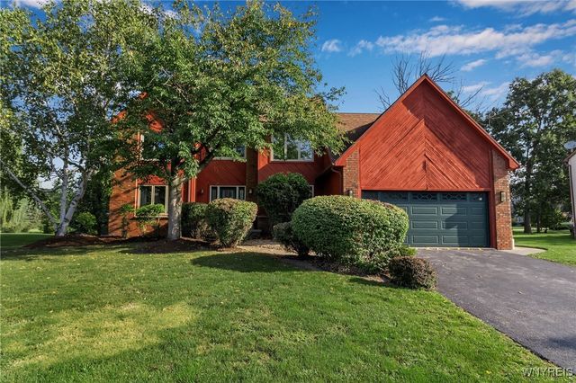 $480,000 | 56 Forestbrook Court, Getzville, NY 14068