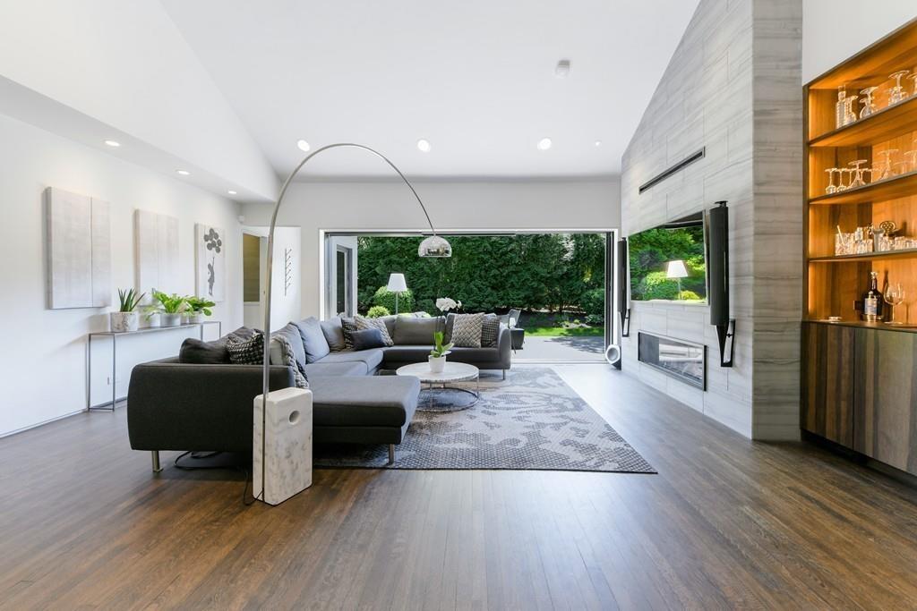 9 Woodland Road Boston, MA 02130 - Photo 3 of 42 Gallery Image 3