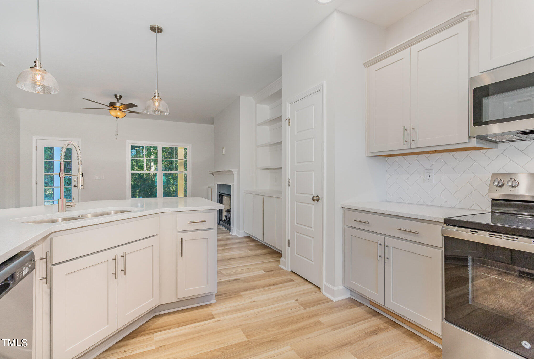 46 Trescott Street Smithfield, NC 27577 - Photo 9 of 25 010_file_156