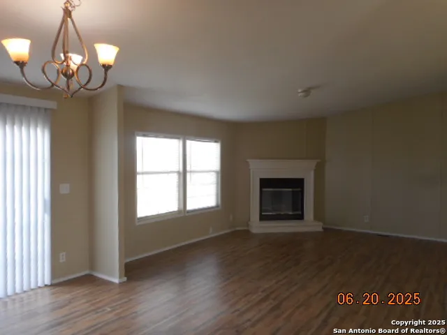 $199,500 | 165 Crestfield Drive, Pleasanton, TX 78064