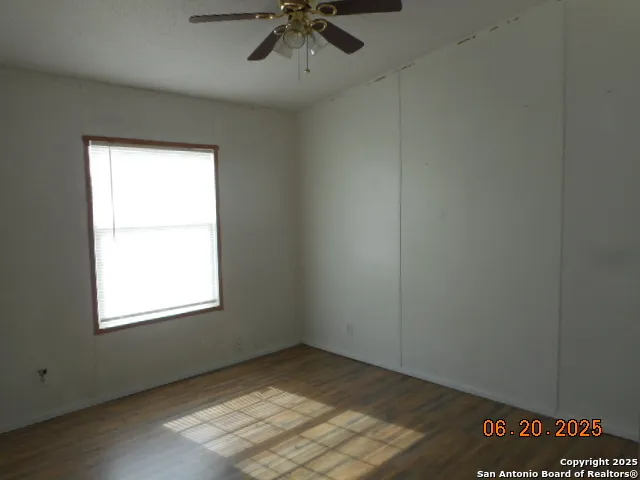 $199,500 | 165 Crestfield Drive, Pleasanton, TX 78064