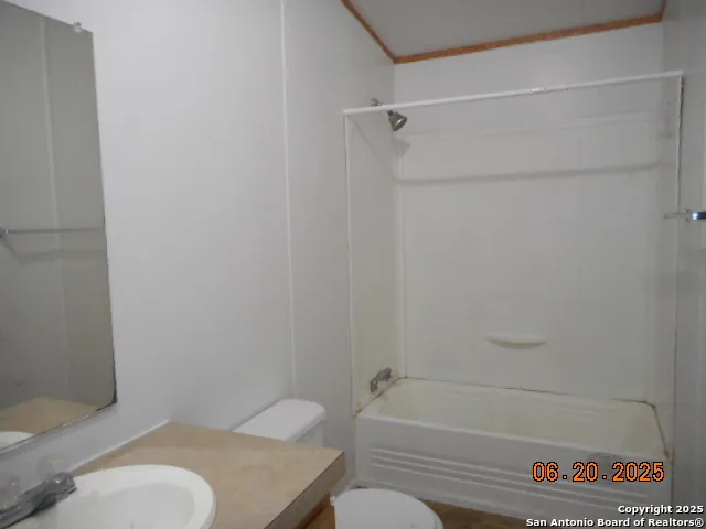 $199,500 | 165 Crestfield Drive, Pleasanton, TX 78064