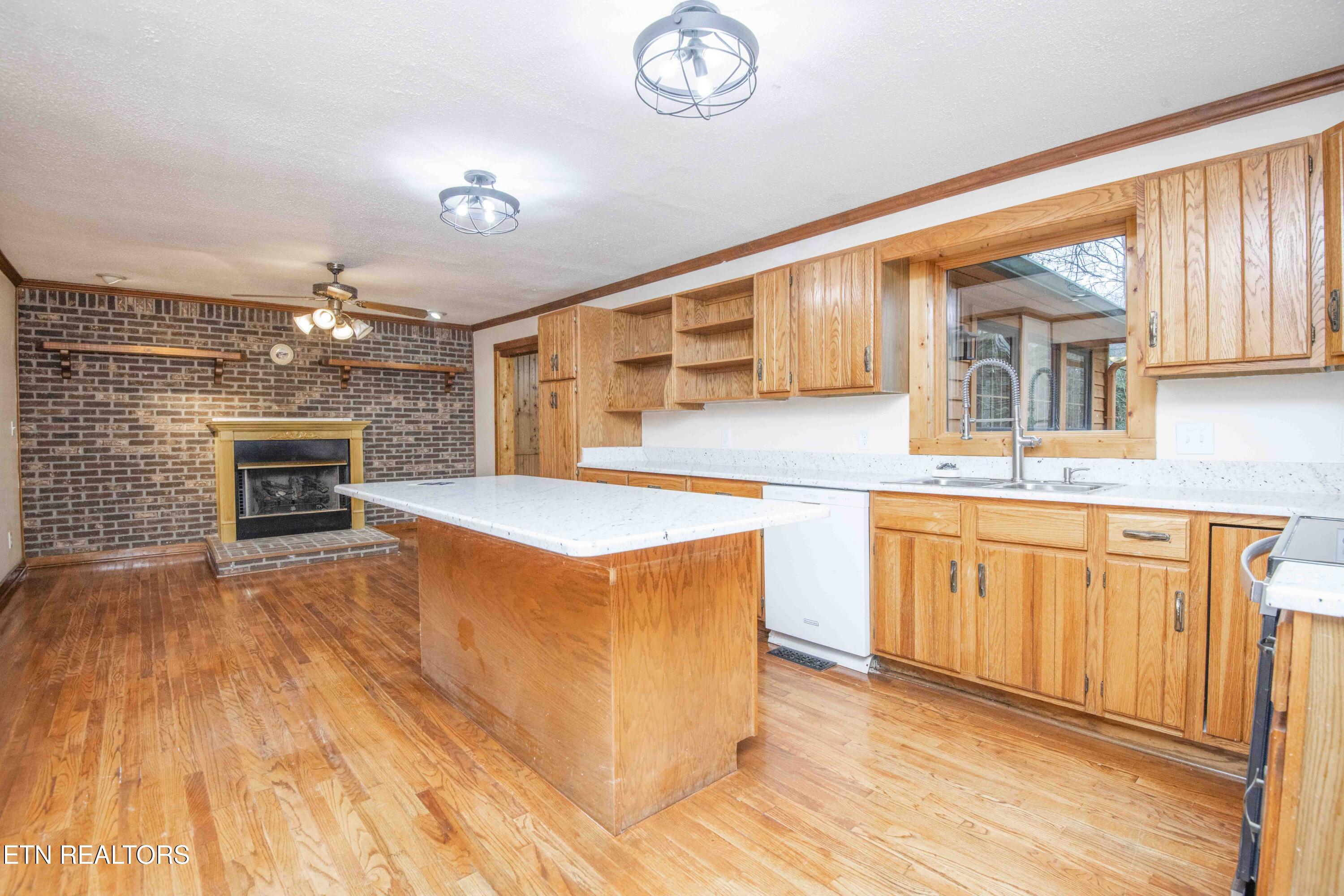 126 Claremont Road Oak Ridge, TN 37830 - Photo 15 of 46 kitchen 8_1