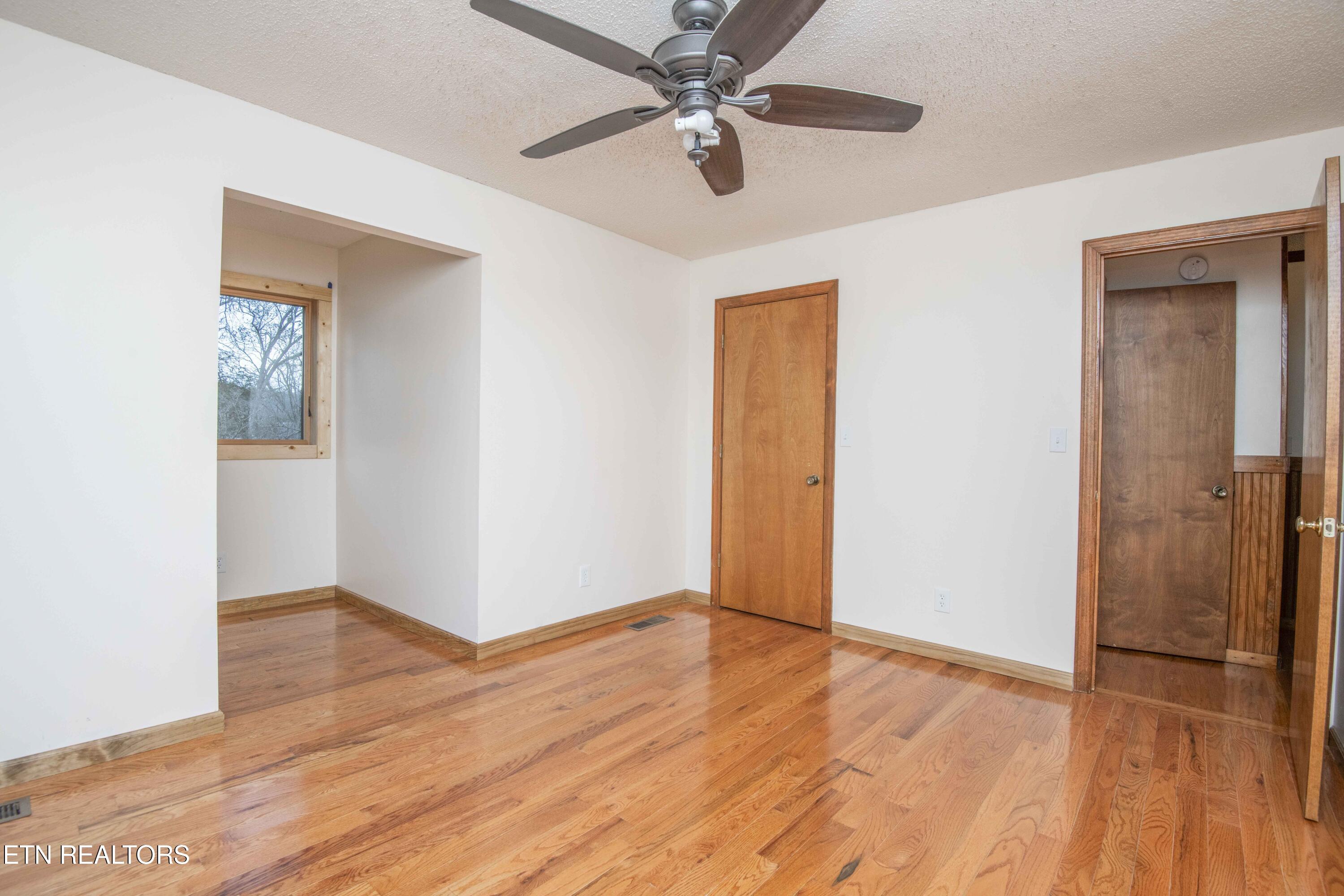 126 Claremont Road Oak Ridge, TN 37830 - Photo 27 of 46 second bed 1_1