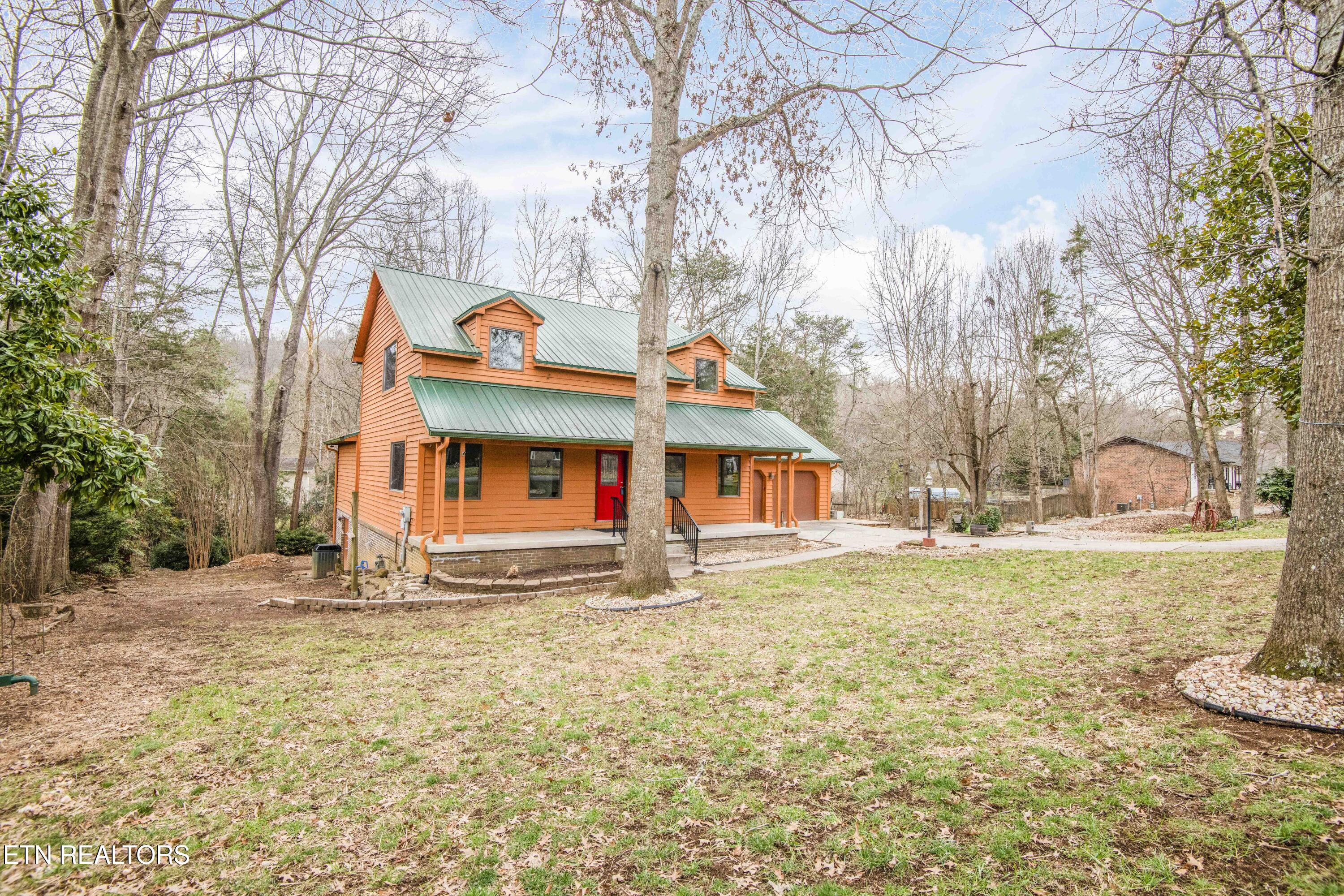 126 Claremont Road Oak Ridge, TN 37830 - Photo 3 of 46 exterior 3_1