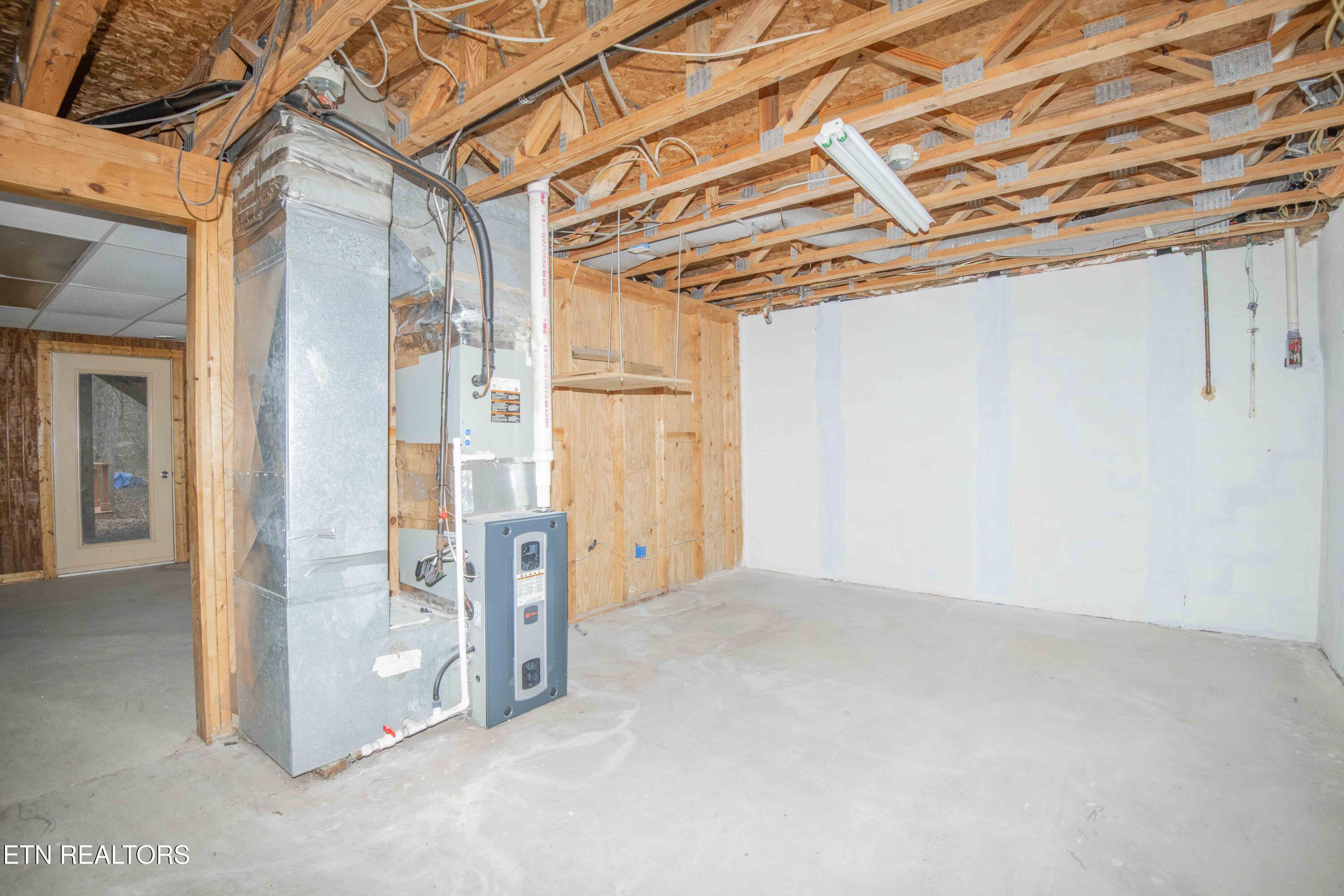 126 Claremont Road Oak Ridge, TN 37830 - Photo 36 of 46 basement 6_1