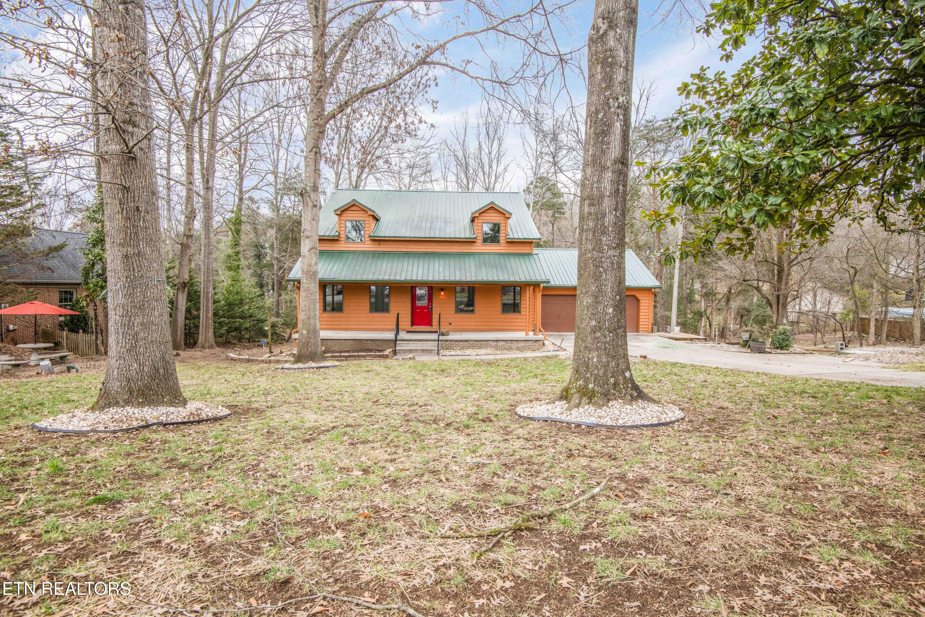 126 Claremont Road Oak Ridge, TN 37830 - Photo 4 of 46 exterior 2_1