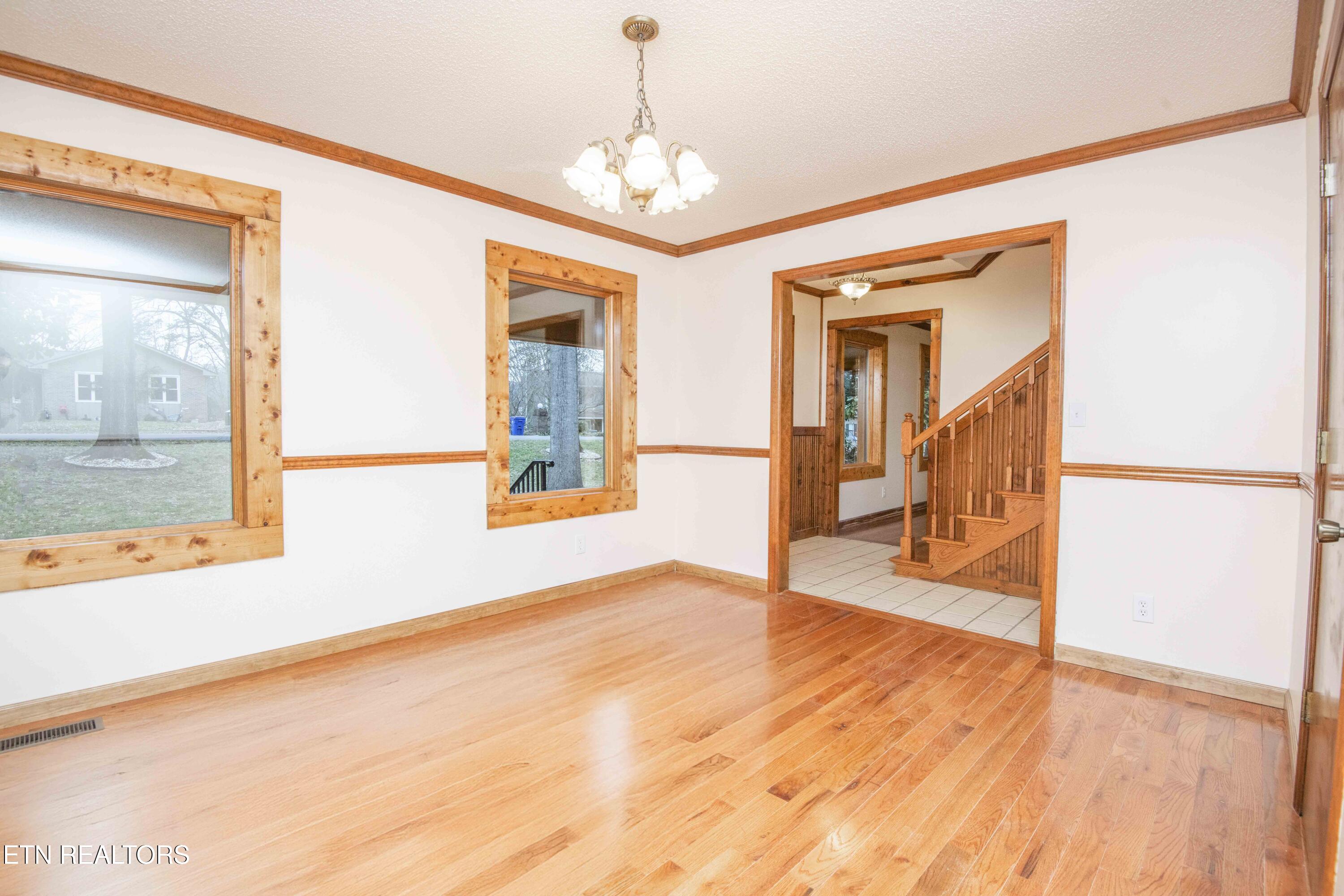 126 Claremont Road Oak Ridge, TN 37830 - Photo 9 of 46 dining_1