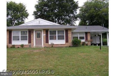 307 South Irving Road Sterling, VA 20164 - Photo 1 of 1 Exterior (Main)