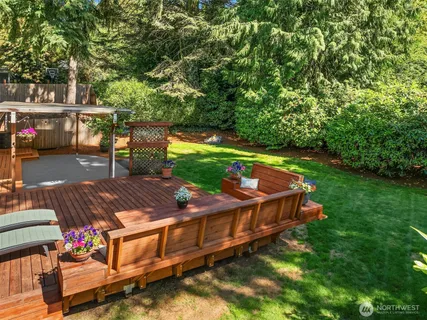 $1,048,000 | 7245 Northeast 170th Street, Kenmore, WA 98028